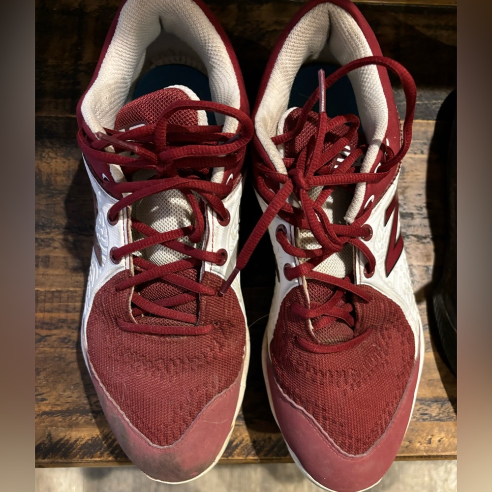 Men’s size 11 New Balance Cleats